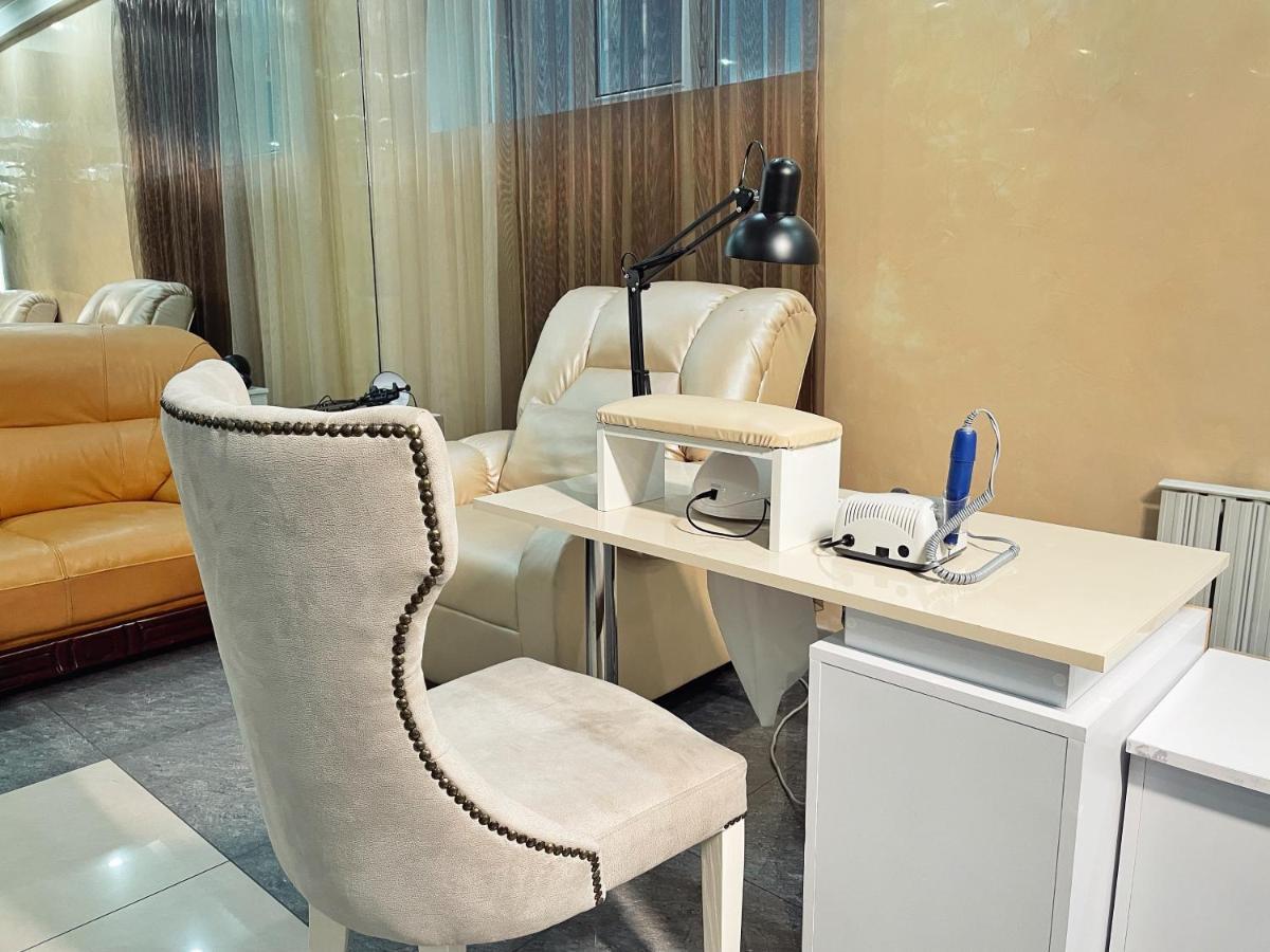 Golden Dragon Hotel Bishkek Luaran gambar