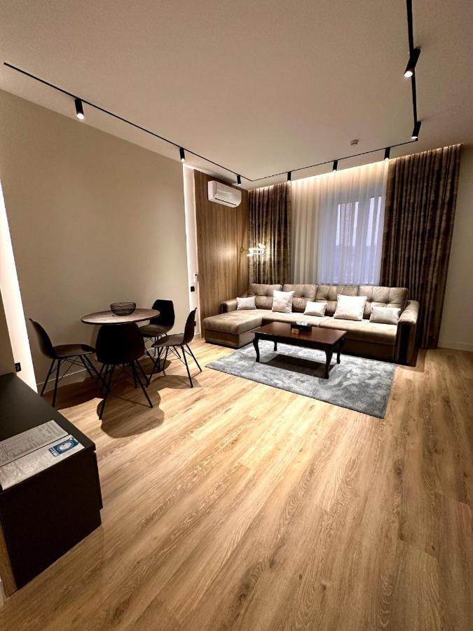 Golden Dragon Hotel Bishkek Luaran gambar