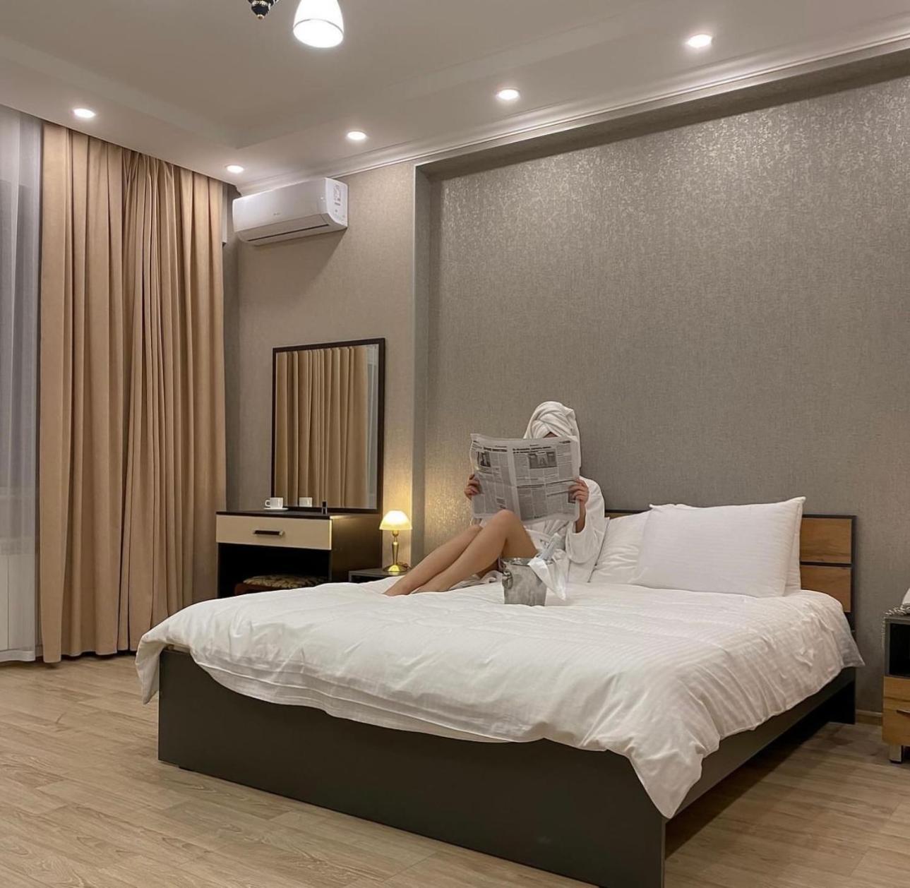 Golden Dragon Hotel Bishkek Luaran gambar