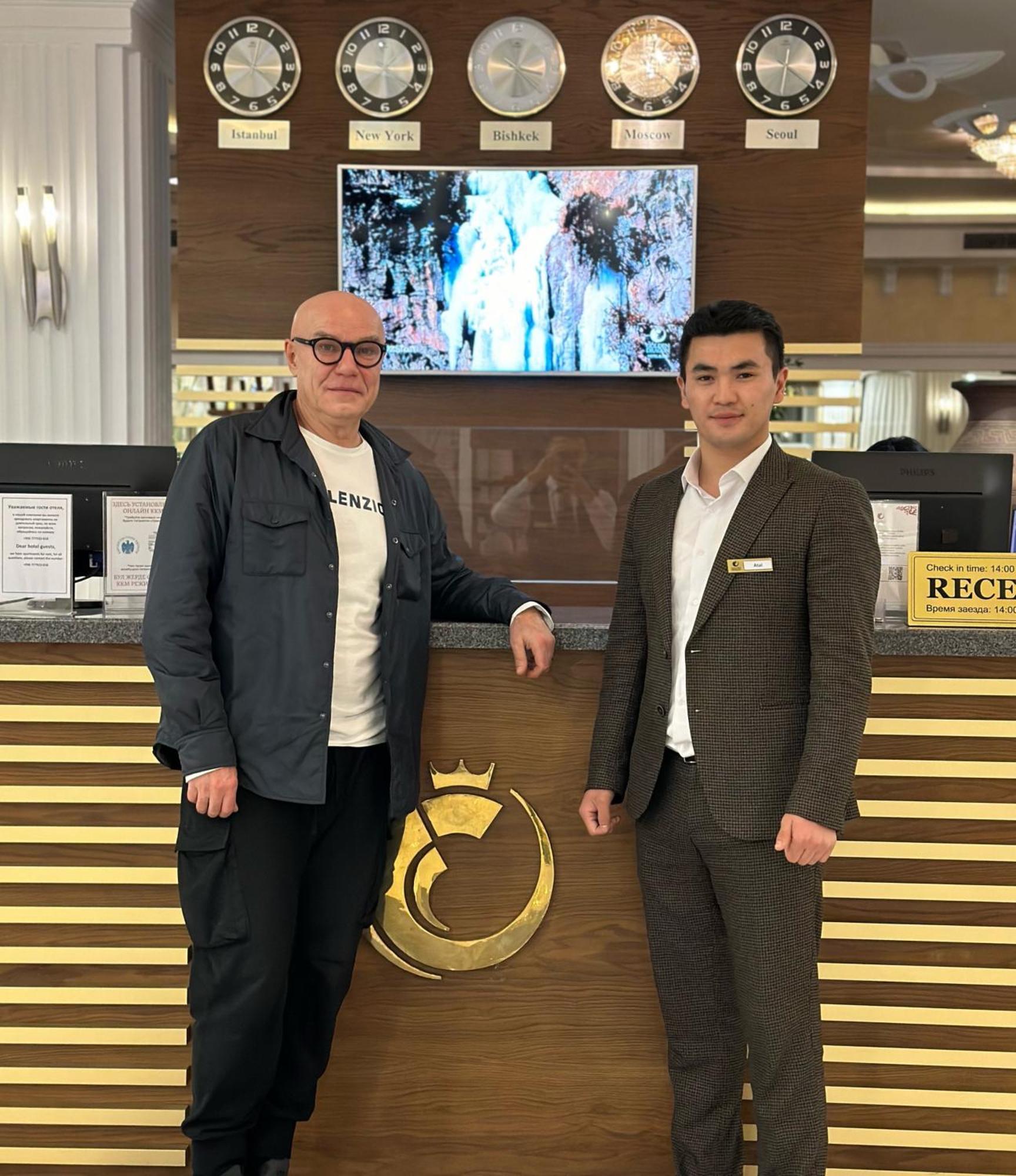 Golden Dragon Hotel Bishkek Luaran gambar