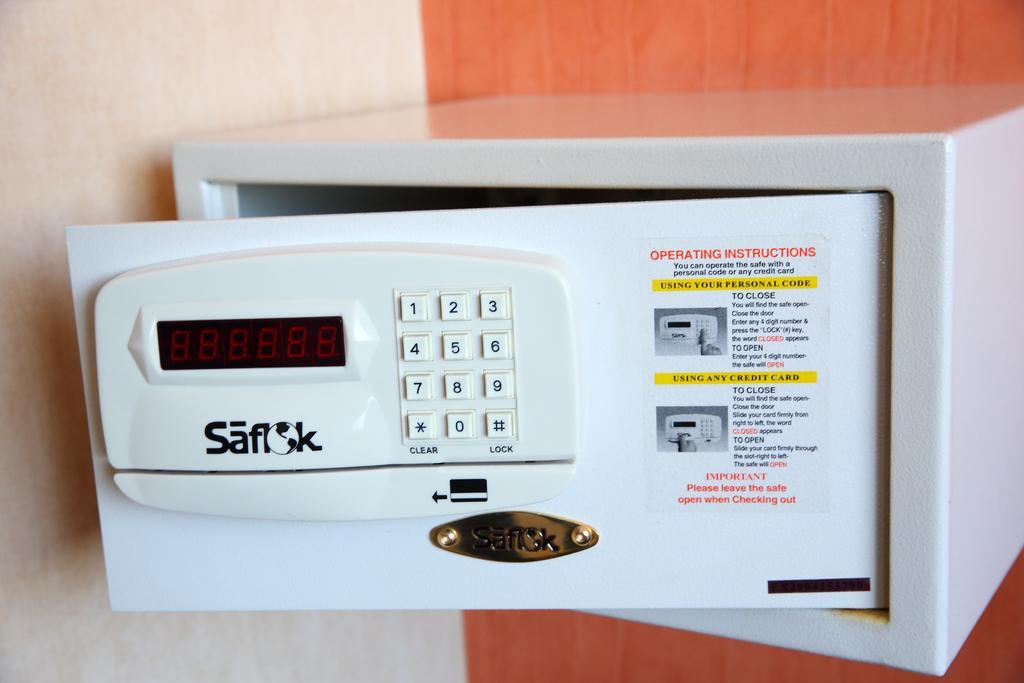 Golden Dragon Hotel Bishkek Luaran gambar