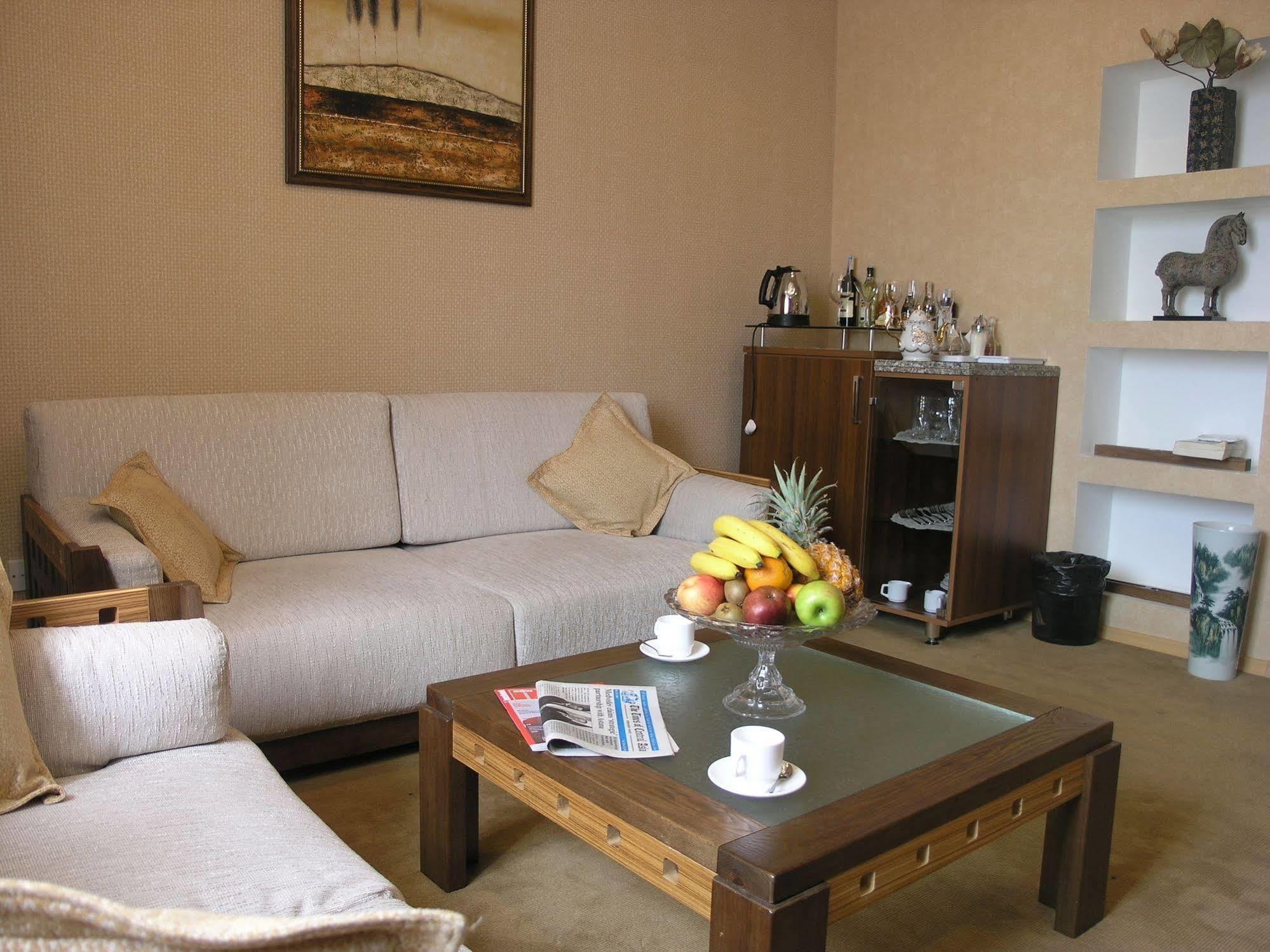 Golden Dragon Hotel Bishkek Luaran gambar